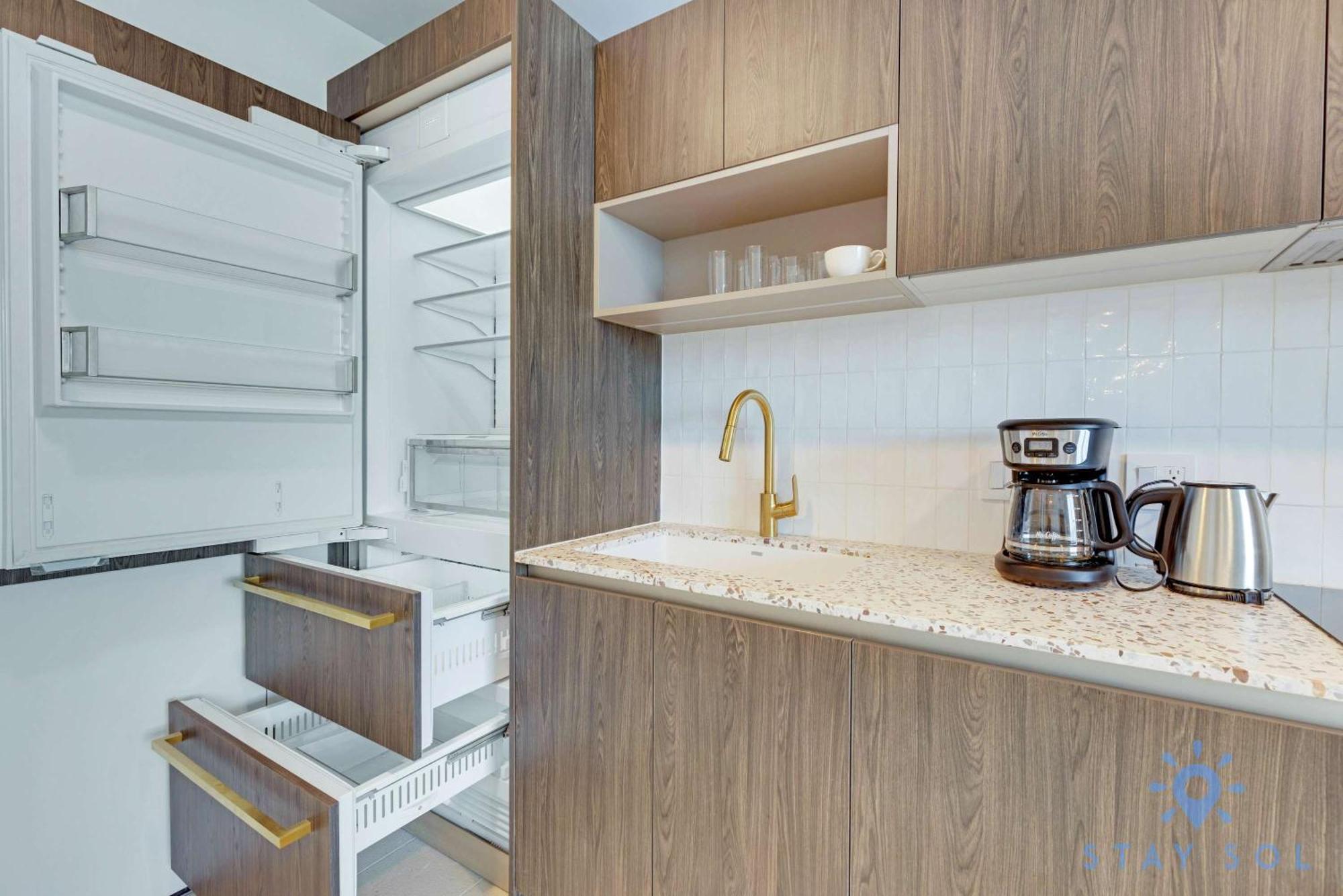 Modern Stylish 1br With Pool Appartement *