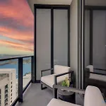 Modern Stylish 1Br Apartment With Pool