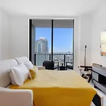 Modern Stylish 1Br Apartment With Pool