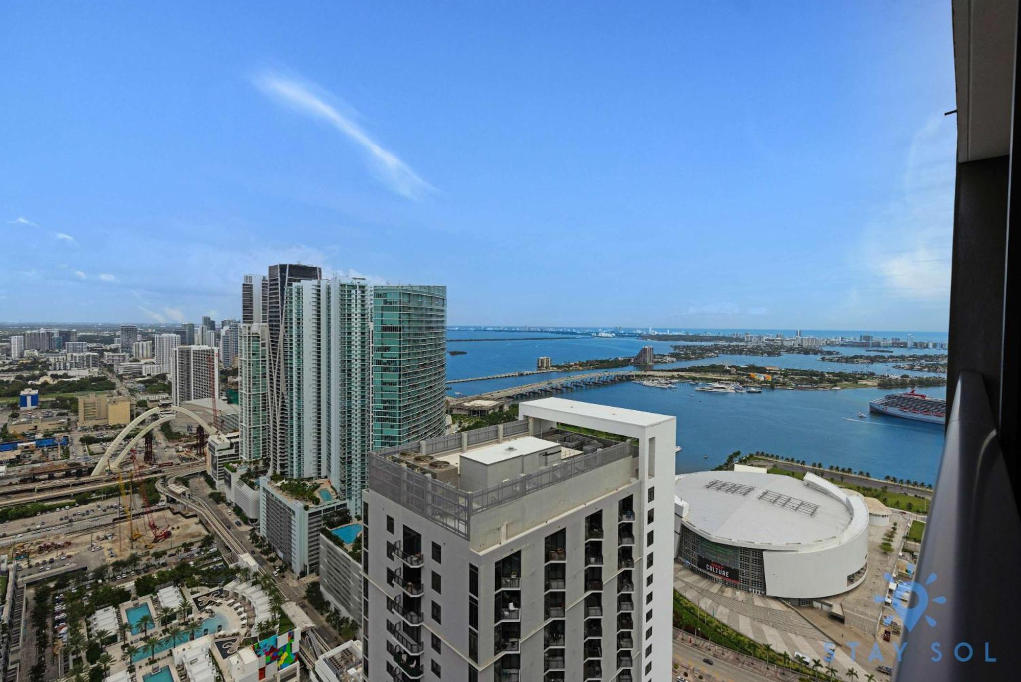 Modern Stylish 1br With Pool * Miami
